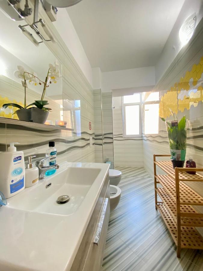 Ultra Apartments 'New Baazar 2' ติรานา ภายนอก รูปภาพ