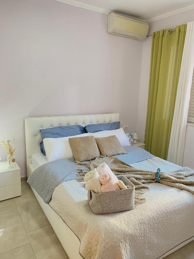 Ultra Apartments 'New Baazar 2' ติรานา ภายนอก รูปภาพ