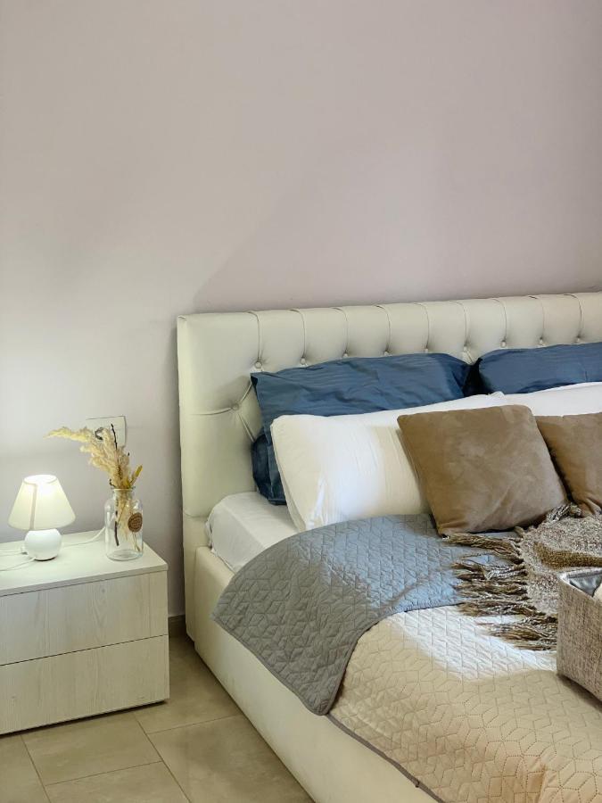 Ultra Apartments 'New Baazar 2' ติรานา ภายนอก รูปภาพ