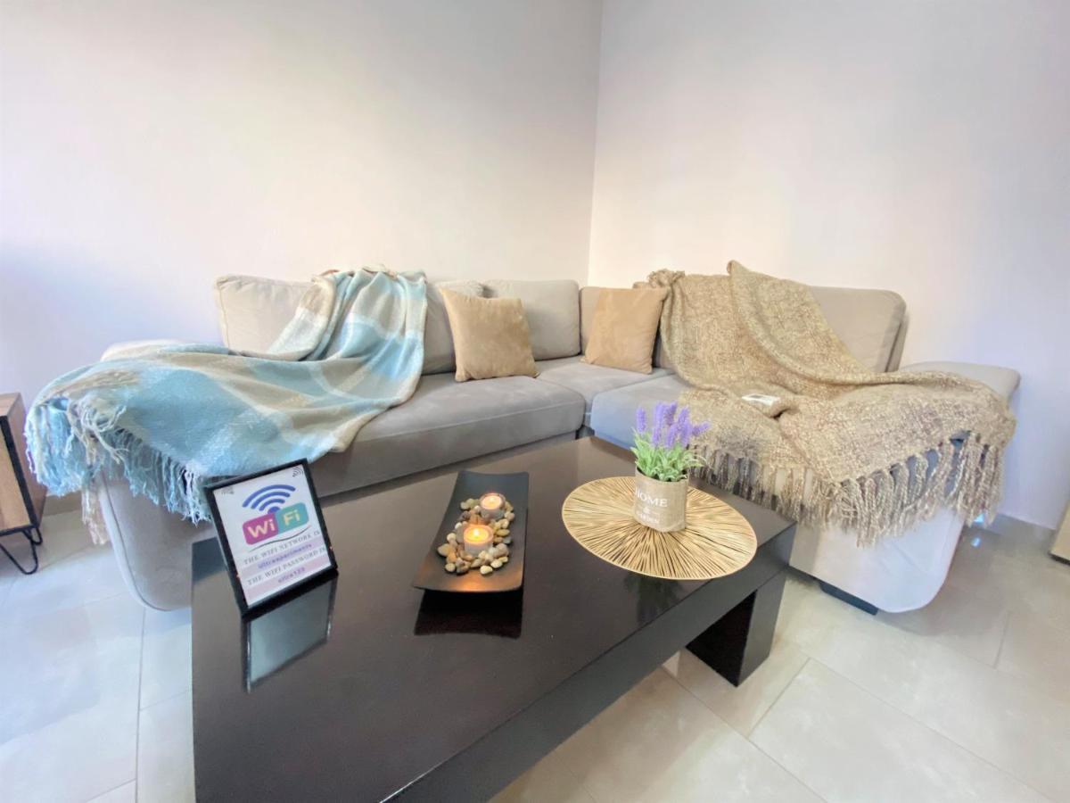 Ultra Apartments 'New Baazar 2' ติรานา ภายนอก รูปภาพ